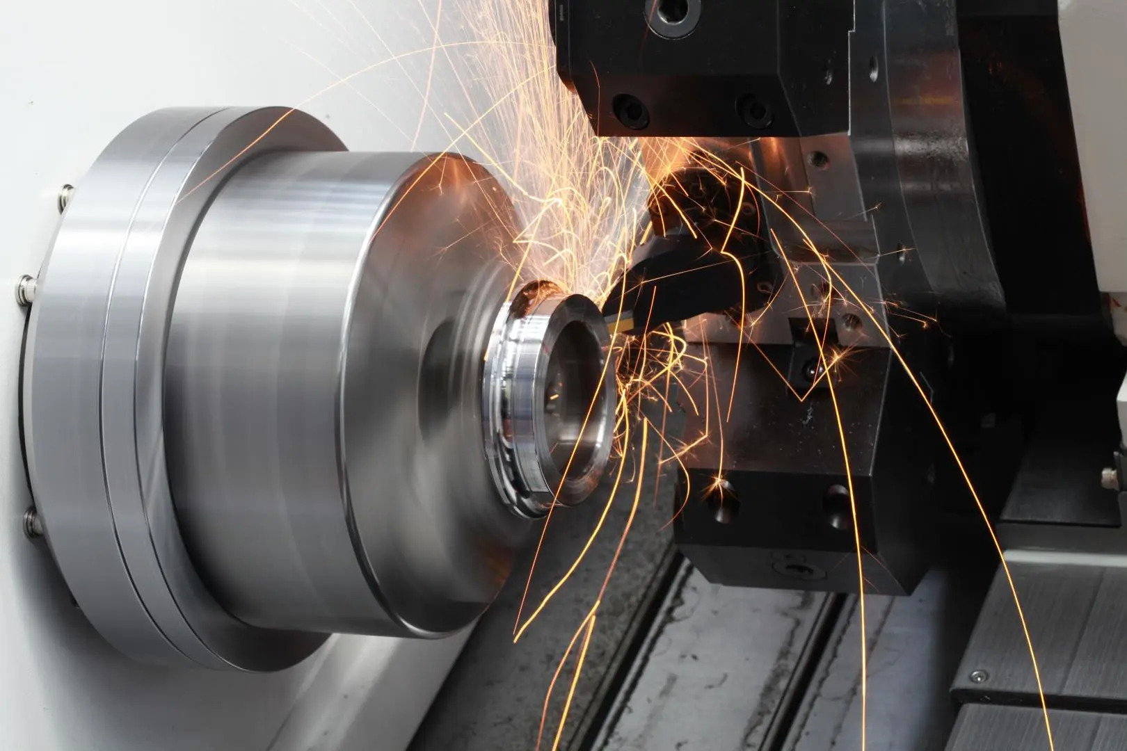 What is Turning? Comprehensive Guide to CNC Turning